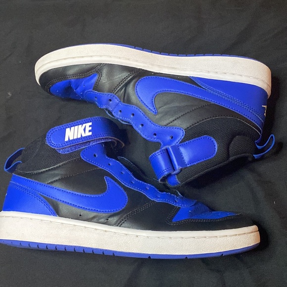 Nike Court - Picture 3 of 3